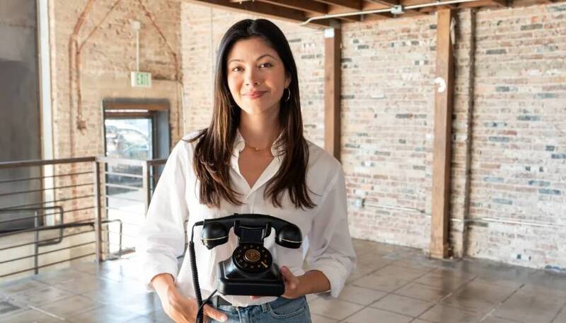 藍牙座機逆襲！29歲她半年狂吸2400萬，揭開數位疲勞下的懷舊商機