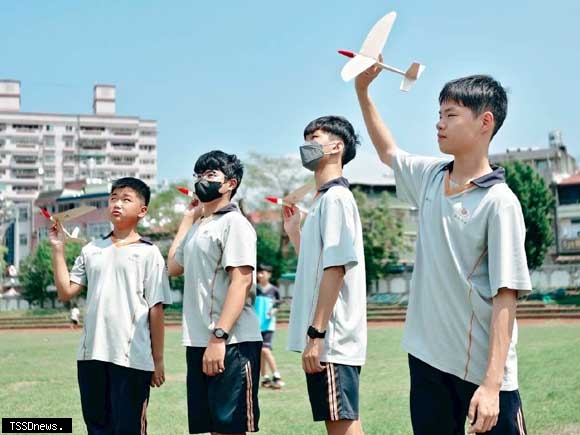 南投滑翔機競賽點燃科技教育火花：師生共學激發航太潛能