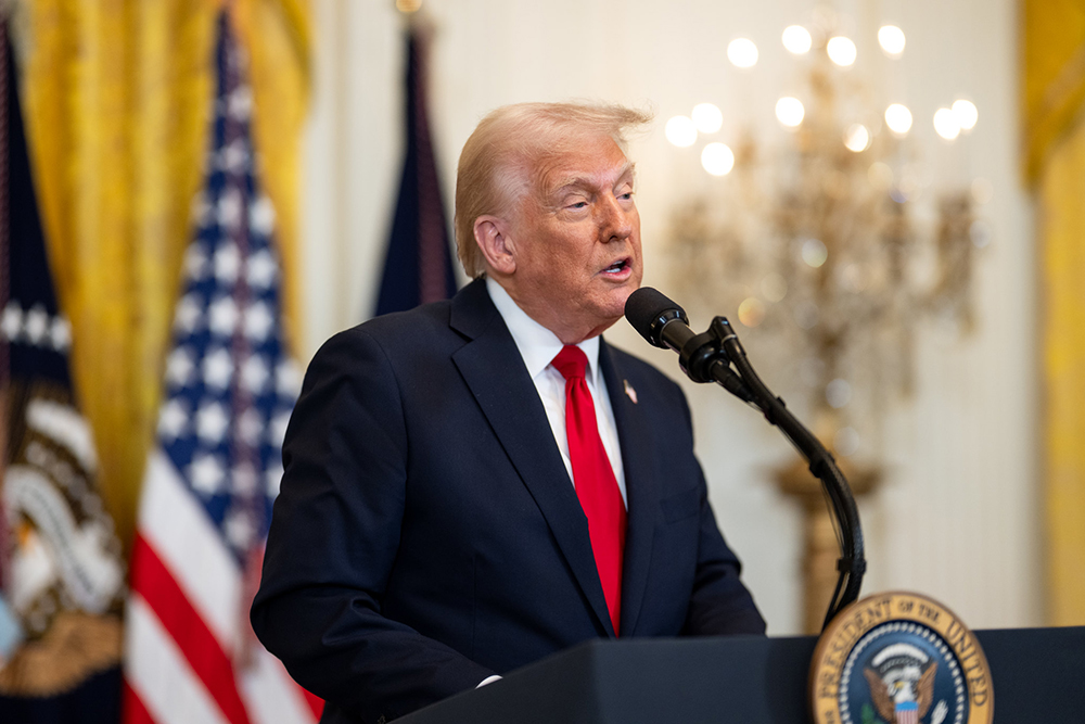 「川普效應」引爆油價劇震與內線交易疑雲？揭秘家族企業如何深入國防與預測市場