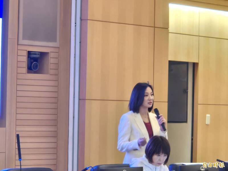 從瀕危到國際觀光熱點：金山「蹦火仔」如何靠青年與影像力量成功創生？