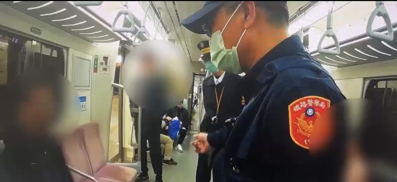 台鐵區間車驚傳死亡威脅！男子車廂揚言殺人，鐵警中壢站火速逮捕究辦