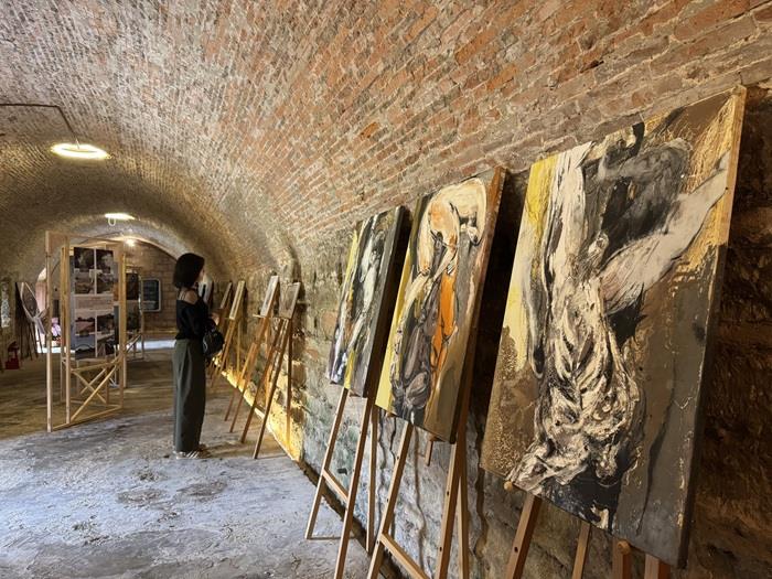 淡水古蹟博物館創新局：滬尾礮臺打頭陣，戶外策展如何翻轉藝文體驗？