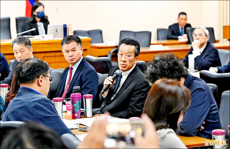 1.25兆軍購特別預算審查迎轉機：王定宇「減N」倡議促朝野共識，預算彈性成關鍵