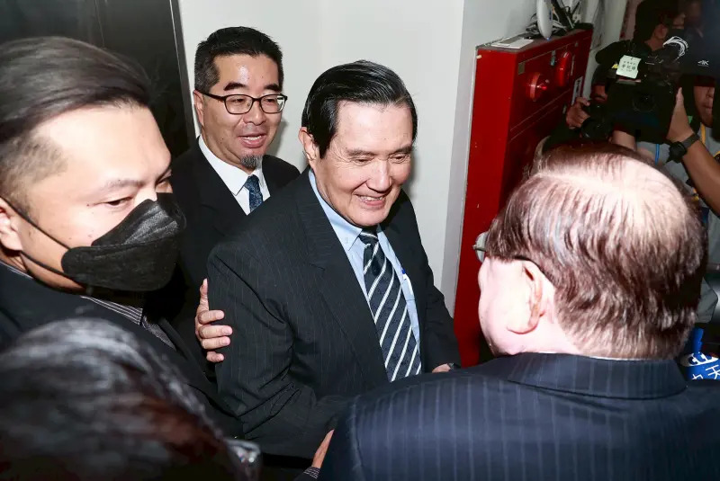 馬英九基金會掀財紀風暴：馬「六親不認」駁蕭旭岑「忘記了」說法