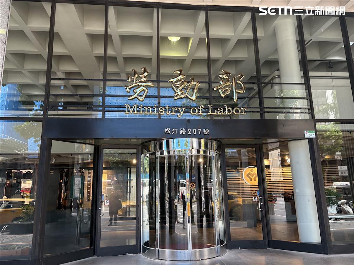 長照就業獎勵：失業勞工如何領取最高10.8萬補助，翻轉高齡社會挑戰？