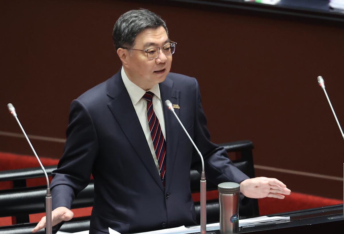 軍購特別條例：卓榮泰堅守政院版，顧立雄「美方不接受」激化朝野對立