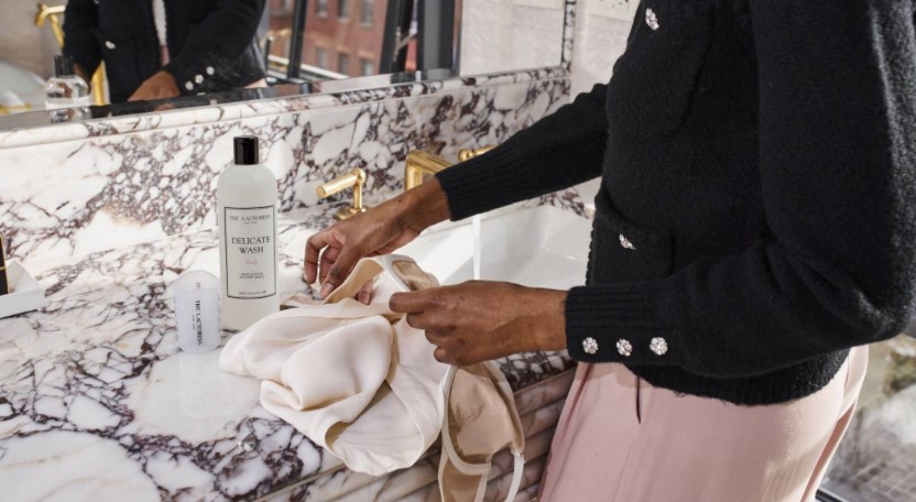 The Laundress 台灣專屬配方：潔淨貼身衣物，打造潮濕氣候下的五感奢華衣物護理