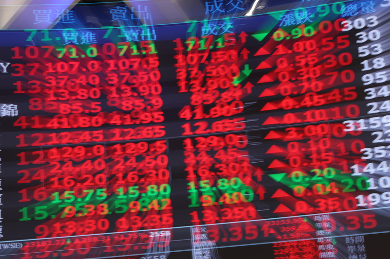 南亞科787億私募案震撼市場：四大國際巨頭搶攻AI記憶體商機