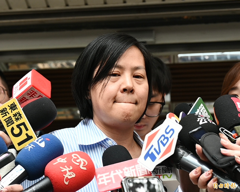 李貞秀立院風波延燒：許美華嗆「惡人自有天收」，民調近七成認其無資格任立委