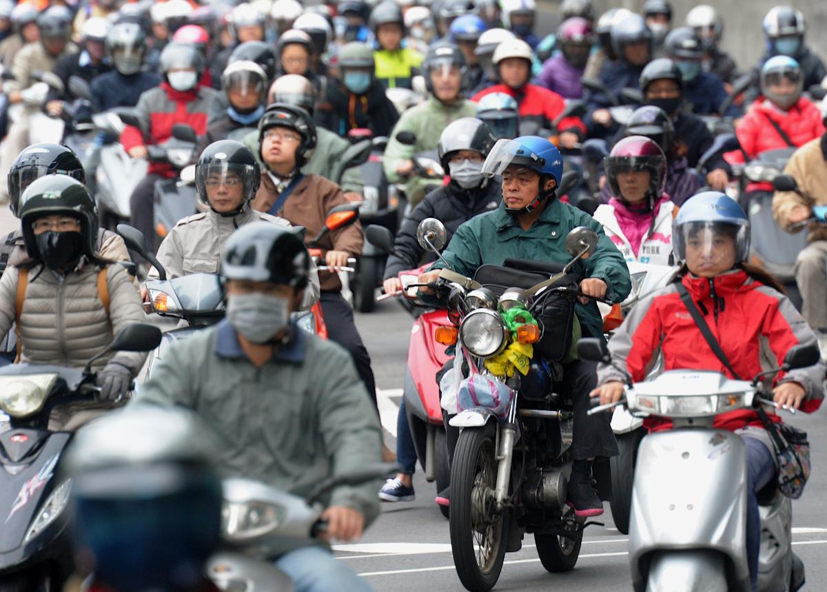 春節轉職潮發酵！2月失業率升至3.32% 終止連五月下滑揭示市場新變局