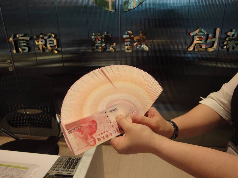 「月光族」翻身術：專家揭露七項務實理財心法，穩健邁向財務自由