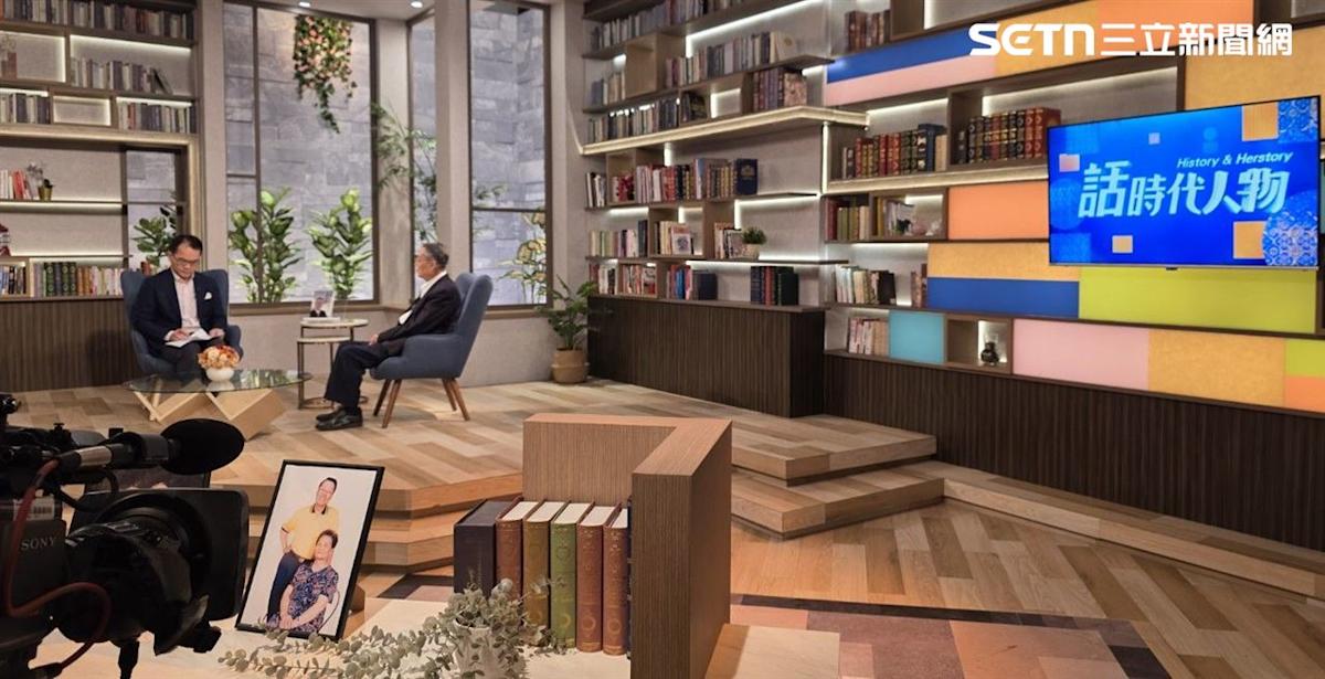 宏碁施振榮揭密：台灣AI「軍火庫」地位穩固，輝達黃仁勳五兆市值背後的三大關鍵