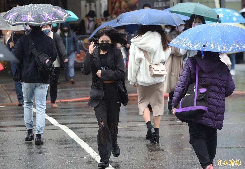 鋒面接力攪局！清明連假天氣變數多，北東防大雨、高溫劇烈溫差