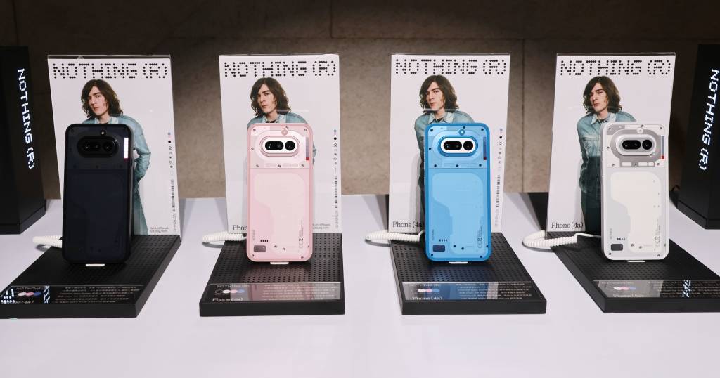 Nothing Phone (4a) 系列登台：Glyph燈效再進化，旗艦級規格與親民售價解析