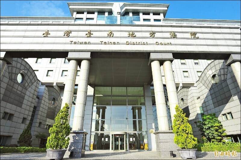 誤闖非法民宿疑遭囚，男撞門脫困獲減刑：法律如何界定恐懼下的行為？