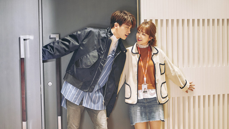 《大力女都奉順》「狗狗CP」假戲真做？朴寶英、朴炯植戲裡戲外「浪漫眼神」成熱議焦點