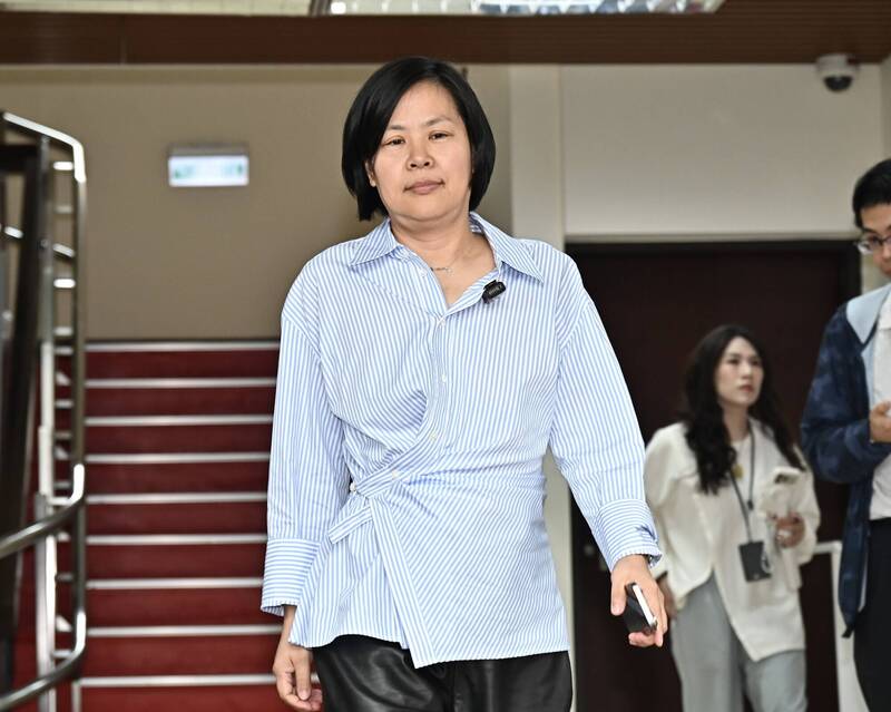 國台辦「遮風擋雨」揭開李貞秀資格謎團：臺灣公職忠誠義務與國家安全深度解析