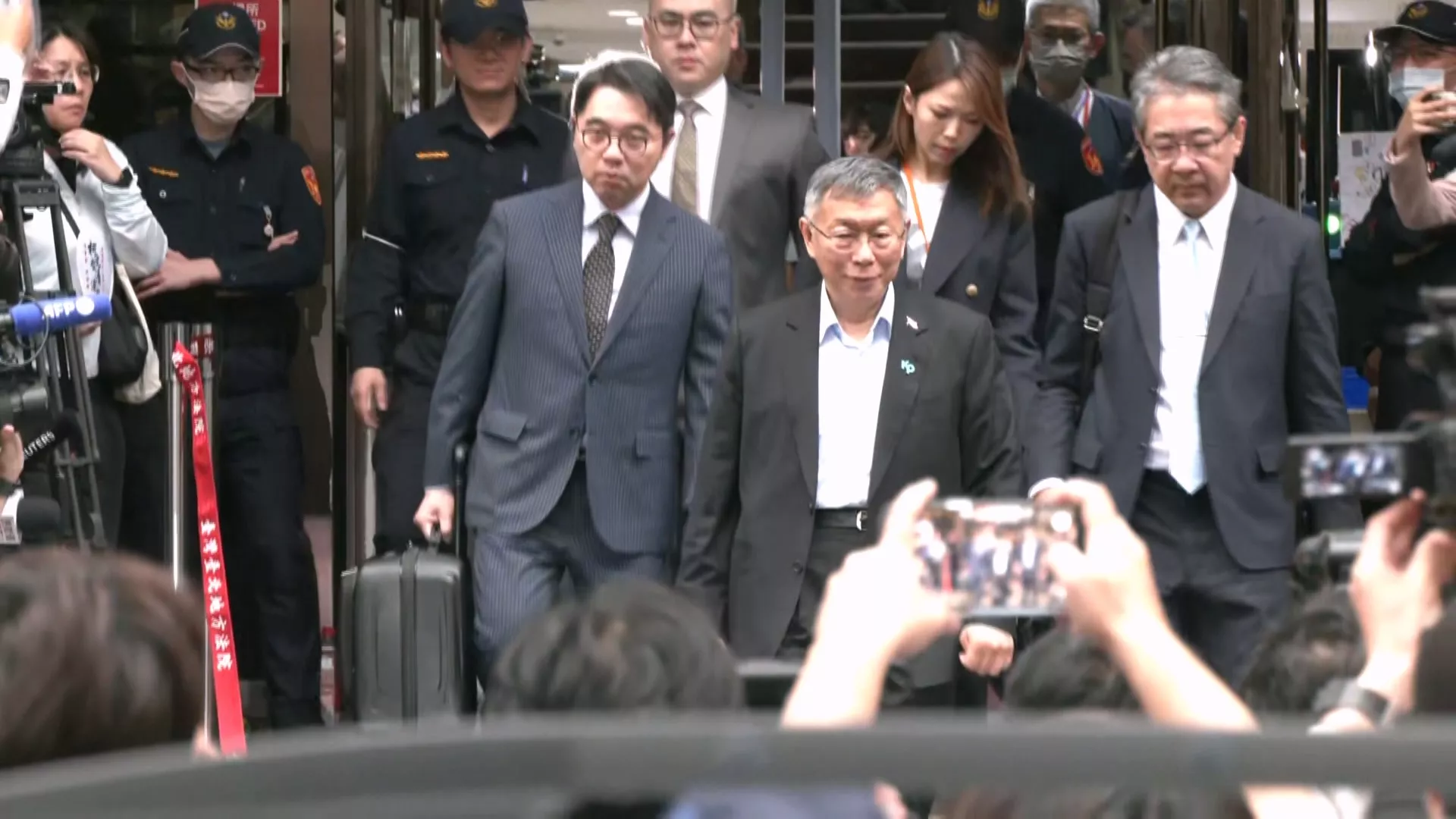 柯文哲重判17年掀司法風暴：國台辦批「綠色恐怖」，陸委會強勢反擊