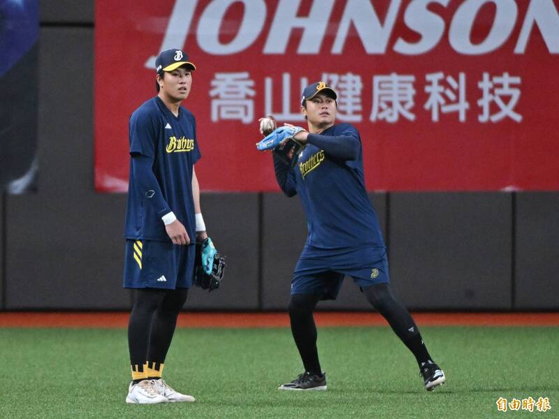 中信兄弟林吳晉瑋突轉「工具人」：十年未守外野，職棒生涯迎戰新挑戰