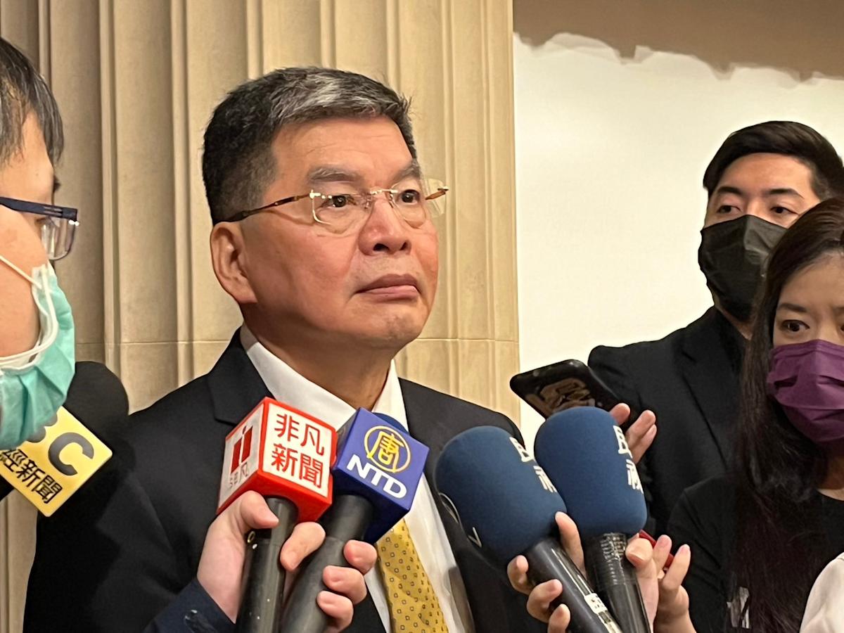 中東戰火下台股何去何從？國泰金李長庚揭「災難投資法」與金融展望