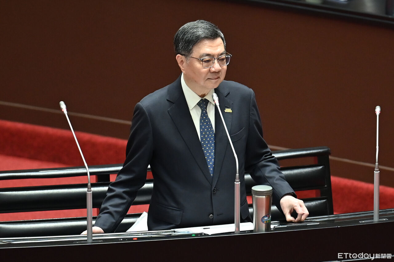 立院激辯加熱菸：陳超明倡外銷稱「紓壓減精神病」，卓榮泰籲適量、衛福部勸戒