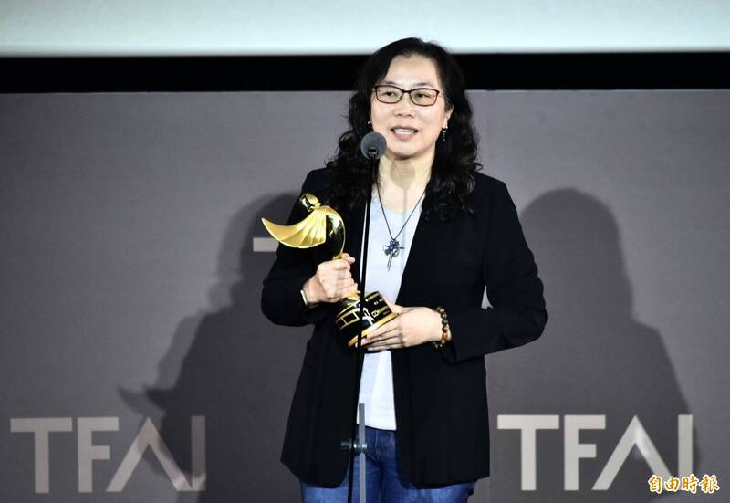 拍台積電紀錄片卻沒買股？導演蕭菊貞獲楊士琪獎，親吐「沒跟上」扼腕心聲