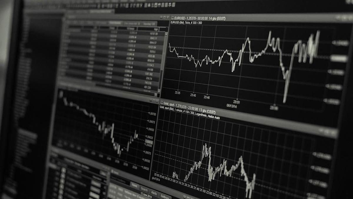 中東戰火引爆全球股災！美股道瓊崩跌近800點，台股3萬3險守