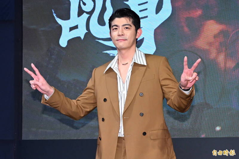 《乩身》王柏傑「潮」三太子驚爆：真巴柯震東頭、檳榔職災臉變方？