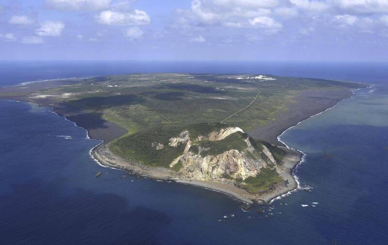 日本啟動太平洋防衛新戰略：硫磺島基地升級，劍指中國區域擴張