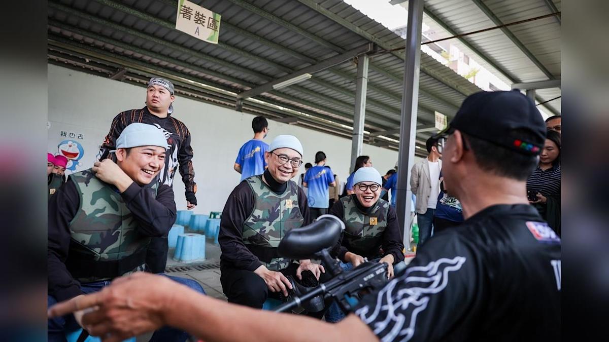 賴瑞隆、張博洋高雄漆彈激戰大學生！體力考驗後嗆聲王義川「鐵人三項」