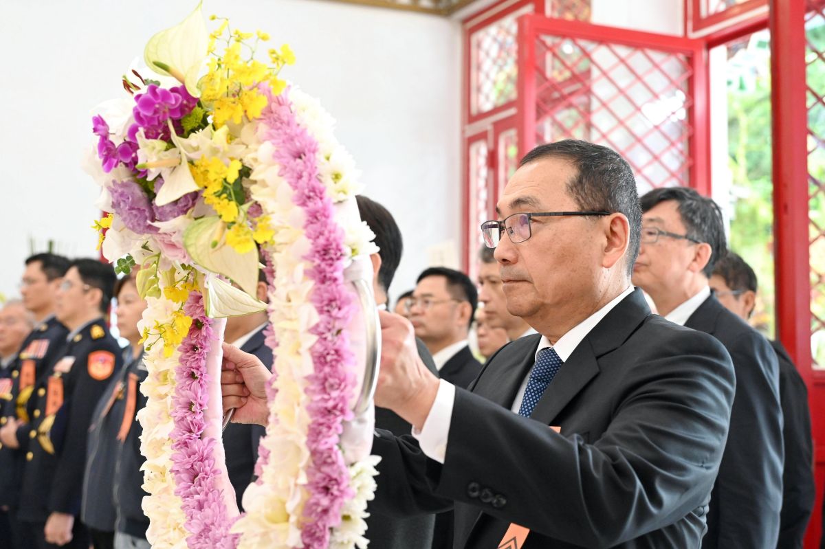 新北春祭莊嚴緬懷烈士精神：侯友宜主祭，清明服務升級關懷遺族