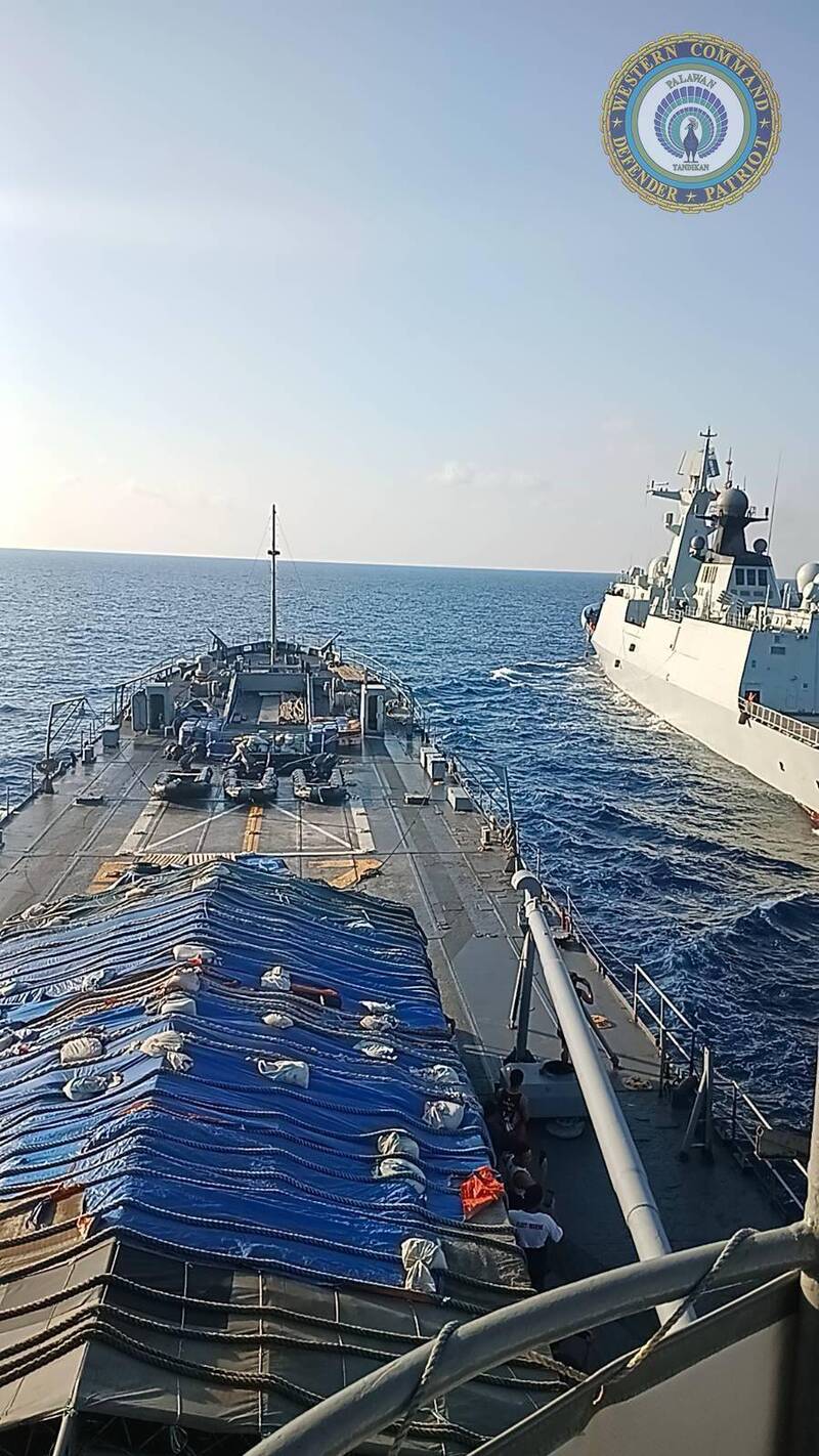 南海局勢急遽升溫：菲中對話甫落幕，共軍黃岩島強勢巡邏揭露檯面下暗潮