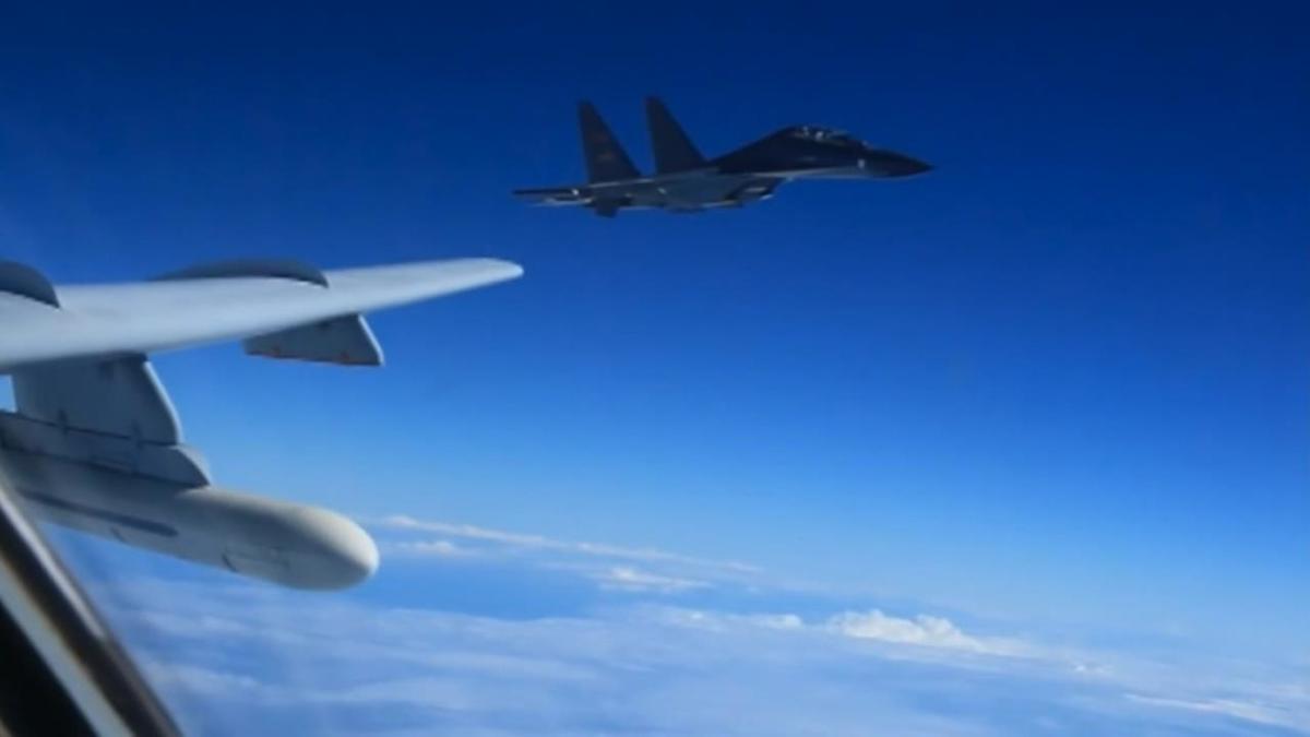 共機擾台頻率驟降！專家揭三大關鍵因素，示警台灣切勿鬆懈