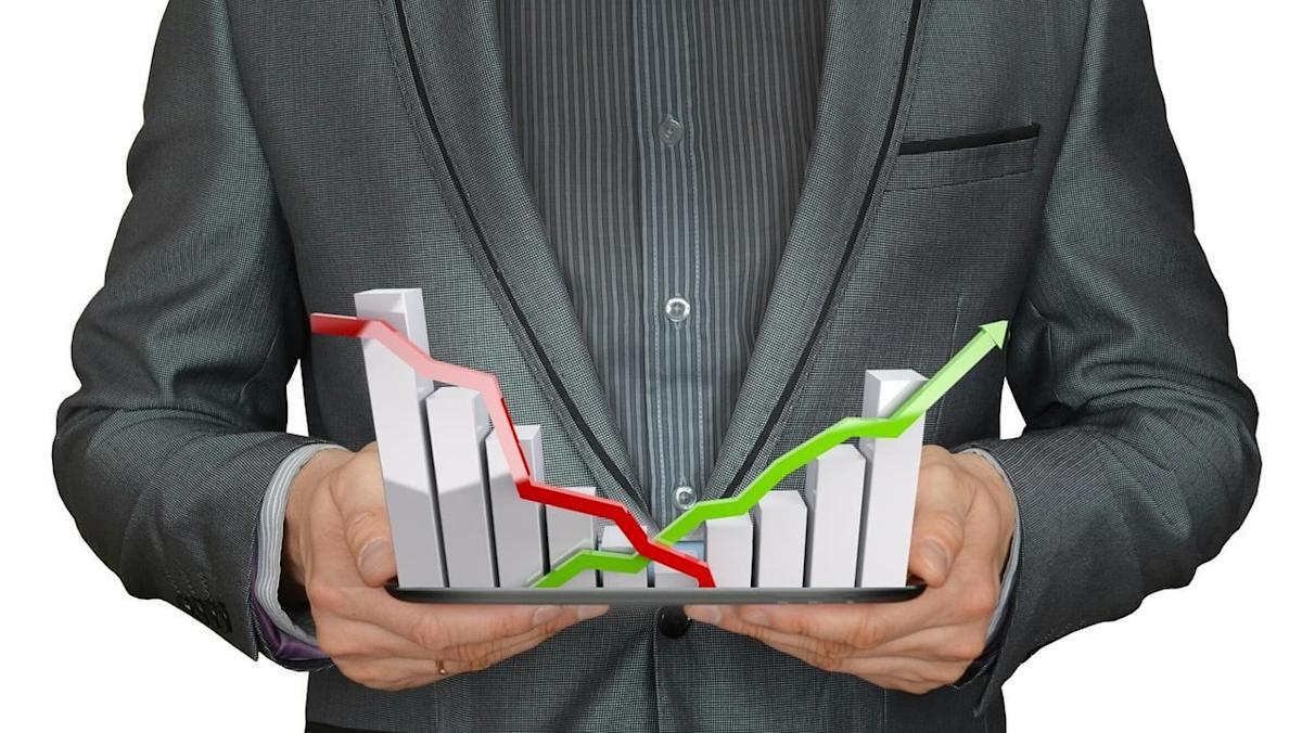 揭密台股震盪：市值週減1.3兆，為何「它」能逆勢狂飆逾11%？