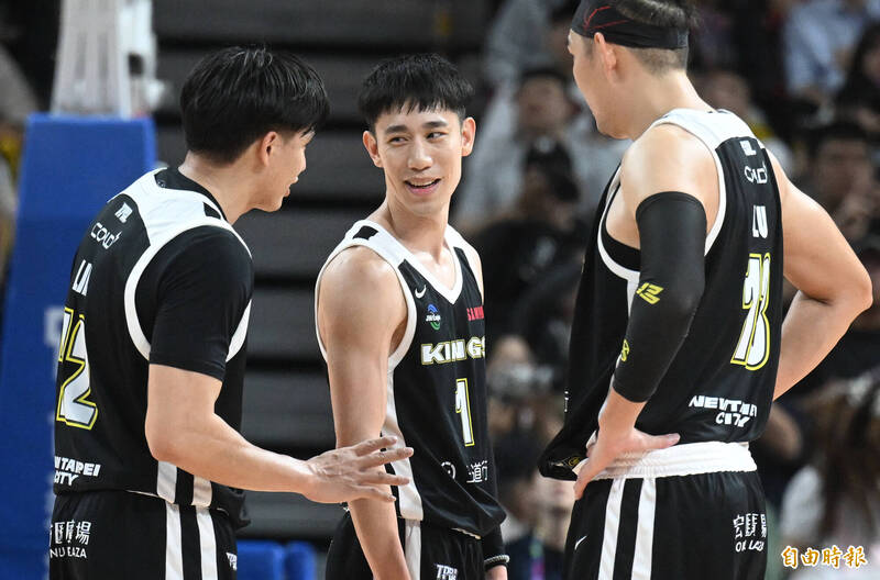 梅克狂飆39分難救主！新北國王多點開花，台北台新戰神苦吞四連敗