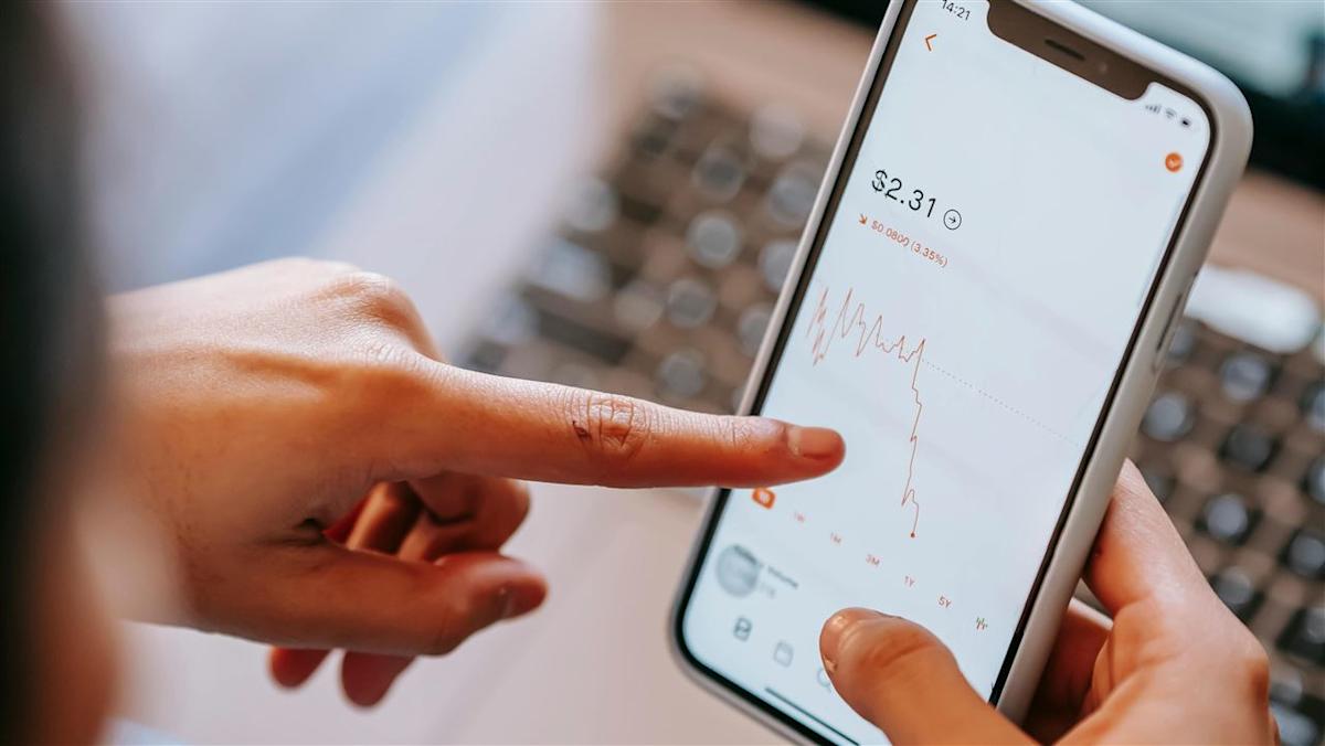 油價狂飆、美股重挫、VIX破31！台股夜盤崩跌882點，今日開盤壓力爆棚？