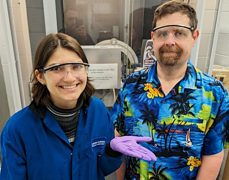 AI 讀懂原子語言：精準預測「超級金屬」配方，改寫材料科學研發模式