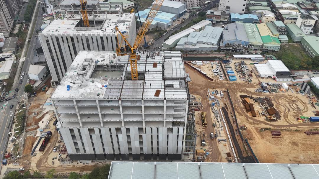 789億狂潮！科技業重塑台灣商用不動產版圖，壽險搶物流，建商活化資產策略解析