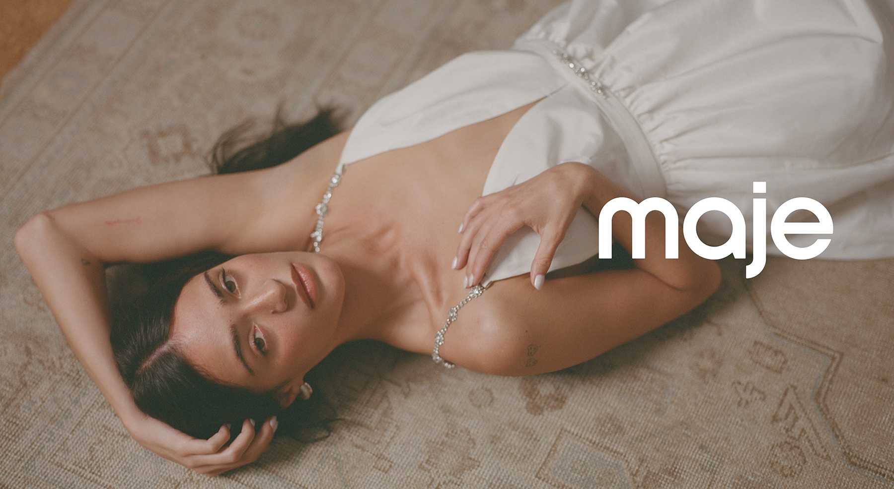 maje 春日「純白膠囊」系列：刺繡薄紗如何定義高級法式時尚？