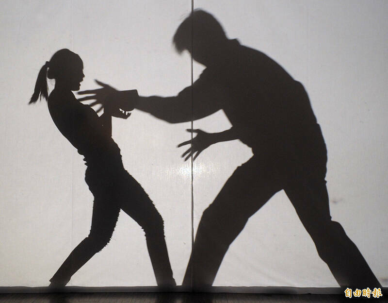 打破沉默！114年家暴案暴增7.4%創新高，揭露司法求助的關鍵時刻