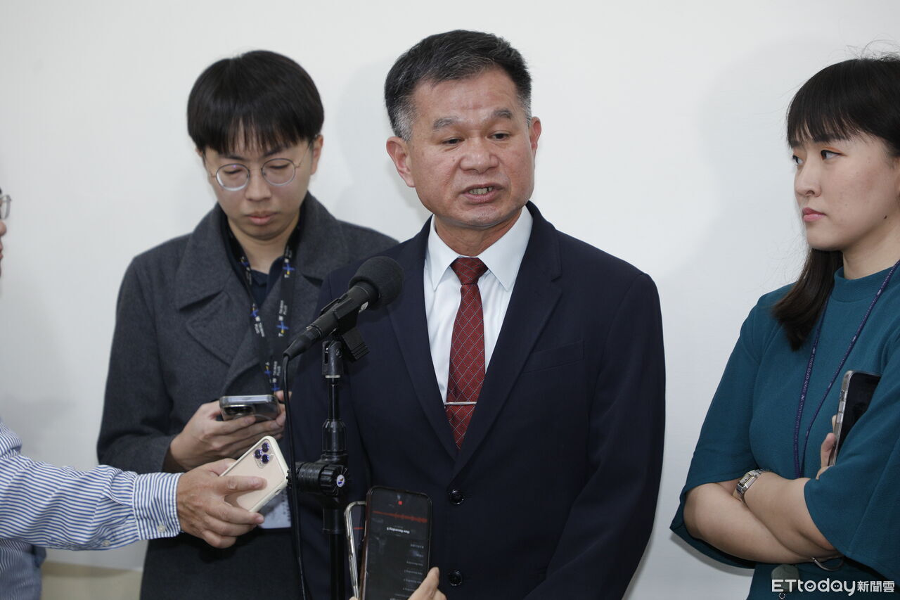 海馬士軍購首期款爭議解密：美方緊急墊付，國防部力爭預算，台灣防衛佈局現轉機