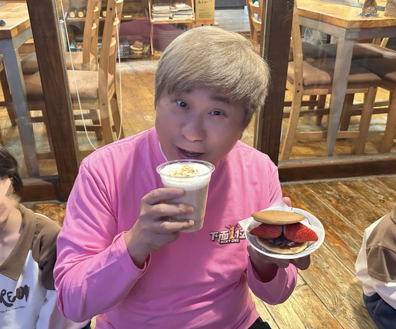 胡瓜直擊「十寶家庭」：從「軍事化管理」到驚人洗衣陣仗，天王體力全榨乾