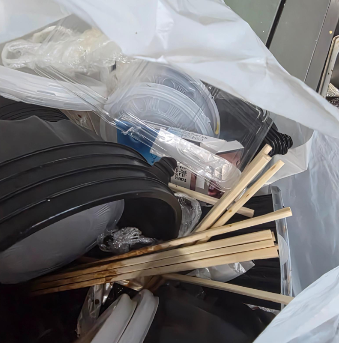 南韓外送平台驚爆「21碗炸醬麵」惡意退款疑雲：店家怒控詐騙，平台責任引發爭議