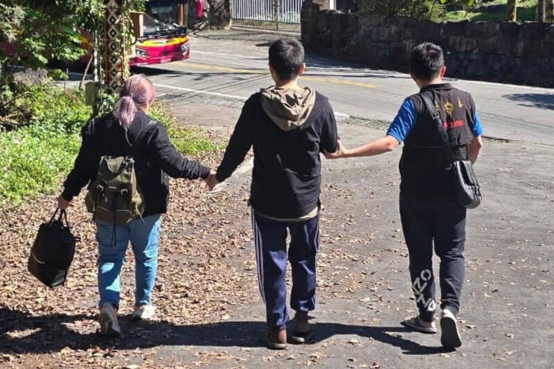 賓賓哥「營區尋魂」風波再起：24歲「訣愛弟弟」離世 軍中霸凌疑雲難解