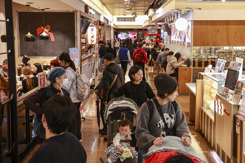 國發會2月景氣燈號「連三紅」AI動能狂飆 台灣經濟潛藏變數？