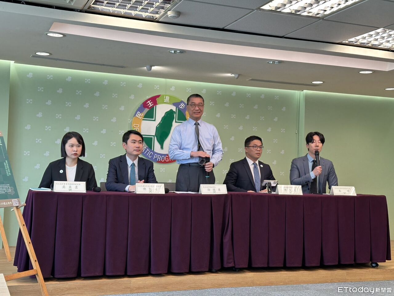 民進黨外交培力營啟動：徐國勇強調台灣主權，青年接軌國際不假他國