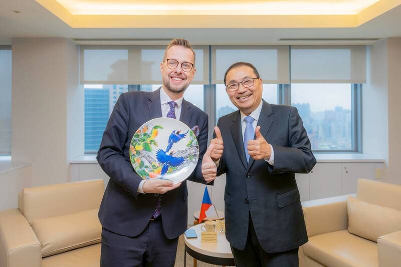 捷克史坦格代表會晤新北侯友宜市長：聚焦教育、經貿與文化合作新局