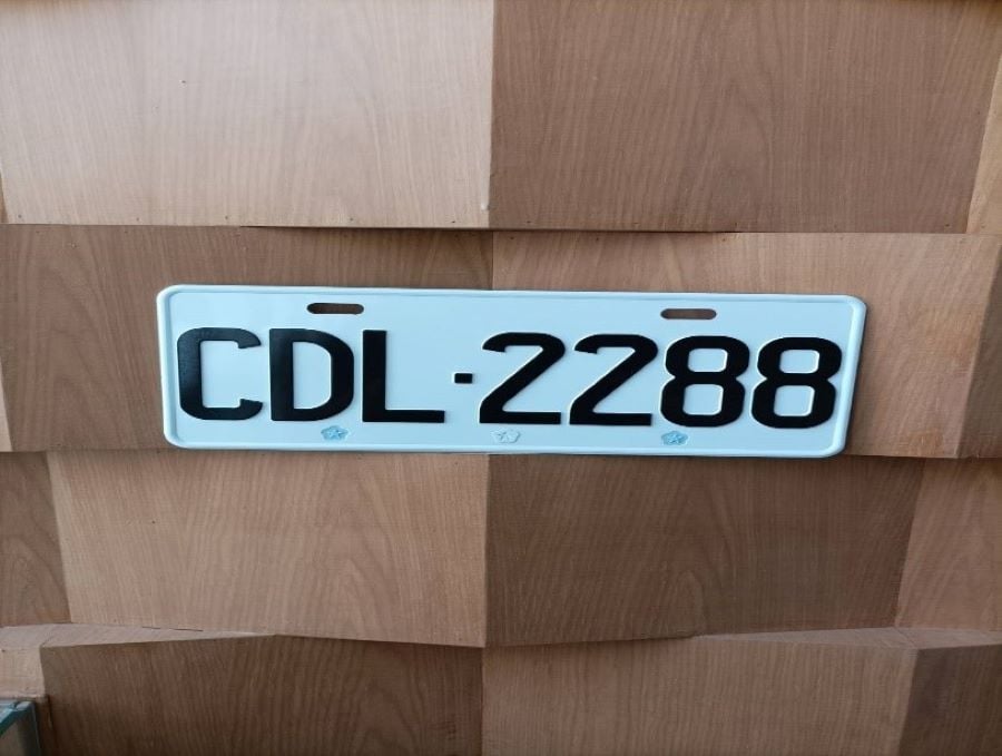 高雄監理所115年4月車牌標售：電動車EBN首度登場，搶手號碼競標攻略