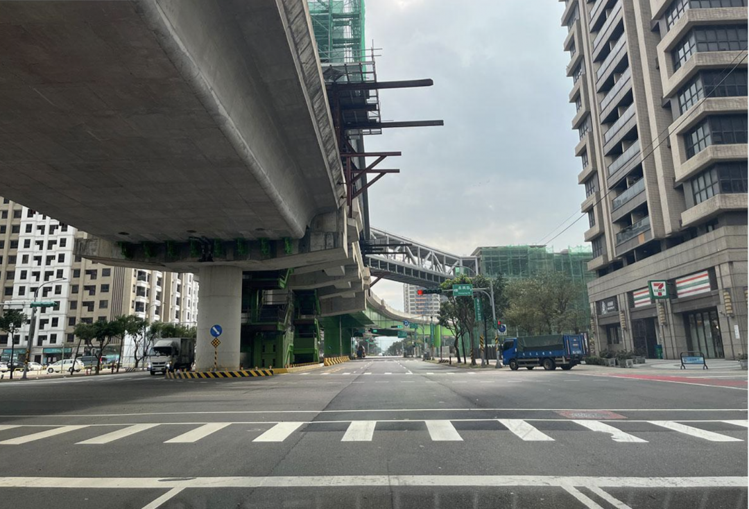 桃園八德擴大重劃區房市告急？捷運綠線加持下建案「讓利求生」數據揭密