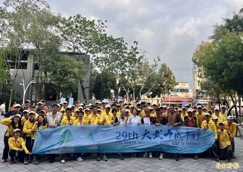屏東大武山成年禮：58勇者登頂北大武，第29屆挑戰淬鍊世代精神